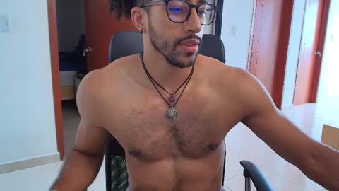 Snapshot of kaurilop chatting on 02.27.25 Kauri Lop online show from 02.27.25