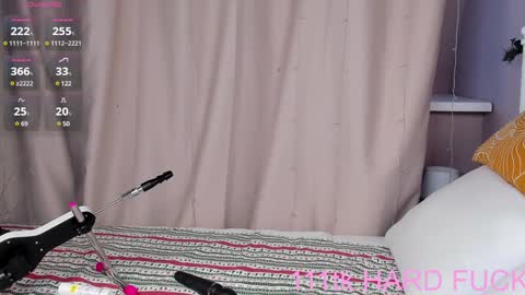 Snapshot of kawaii_yuki chatting on 12.28.24 Yuki online show from 12.28.24