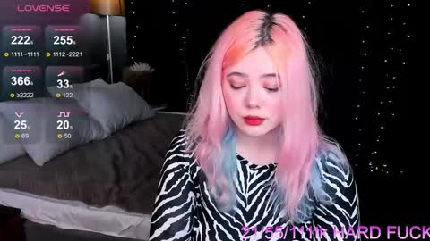 Snapshot of kawaii_yuki chatting on 03.10.25 Yuki online show from 03.10.25
