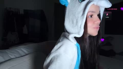 Snapshot of kawaimay chatting on 10.08.25 May online show from 10.08.25