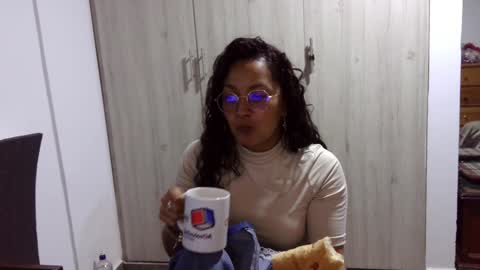  Khawit  online show from 12.28.24