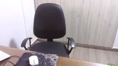  Khawit  online show from 02.11.25