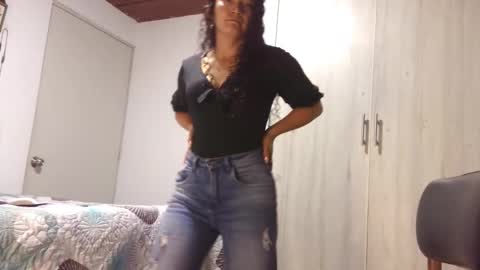  Khawit  online show from 09.12.25