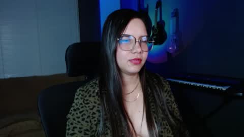 Snapshot of kay_avrill chatting on 02.28.25 Kay online show from 02.28.25