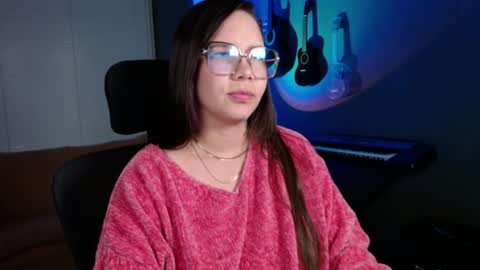 Snapshot of kay_avrill chatting on 11.04.25 Kay online show from 11.04.25