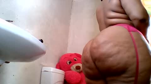 Snapshot of kay_yarms chatting on 07.20.26 kay_yarms online show from 07.20.26