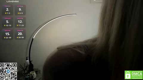 Snapshot of kaya_davis chatting on 12.25.24 My name Kaya but you can call me Angel online show from 12.25.24