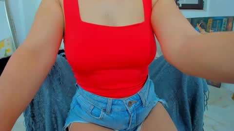 Snapshot of kaya_kiss chatting on 10.20.25 Kaya online show from 10.20.25