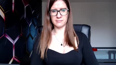 KayaLips online show from 12.28.24