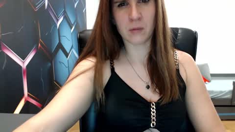 KayaLips online show from 12.31.24