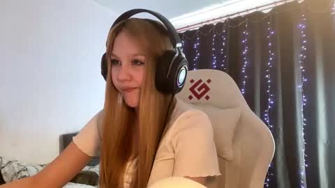 Amia online show from 03.04.26