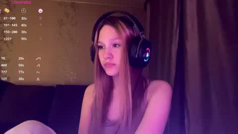 Snapshot of kayceefroehner chatting on 06.27.26 Amia online show from 06.27.26