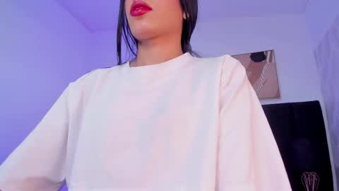 Kayla  online show from 10.25.25