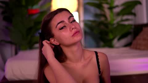 kaylabray online show from 10.22.25