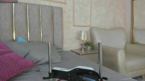 kaylachannell online show from 02.18.26