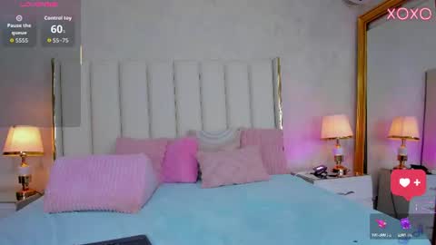 Snapshot of kayladavies_ chatting on 06.25.26 kayladavies_ online show from 06.25.26