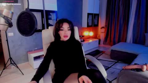 Snapshot of kaylee____77 chatting on 02.08.25 kaylee online show from 02.08.25
