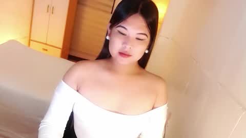 Y O U R        F U T U R E       K A Y L E E  online show from 10.13.25