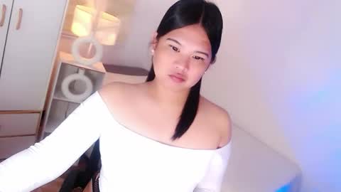 Y O U R        F U T U R E       K A Y L E E  online show from 04.18.26