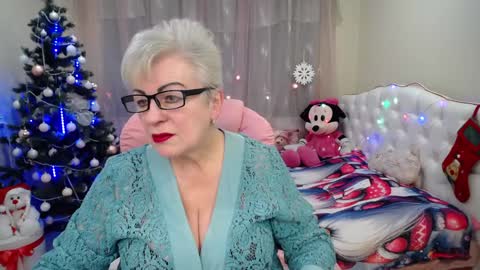 kaylesmoll online show from 12.26.24
