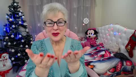 kaylesmoll online show from 12.27.24