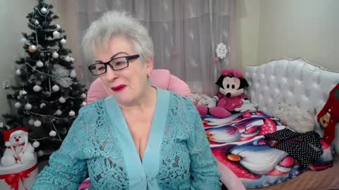 kaylesmoll online show from 01.04.25