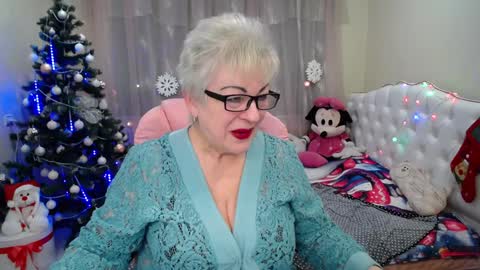 kaylesmoll online show from 01.05.25