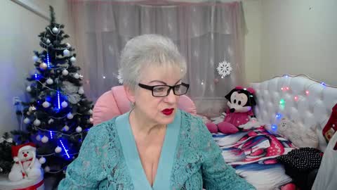 kaylesmoll online show from 01.11.25