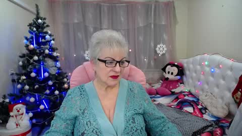 kaylesmoll online show from 01.11.25
