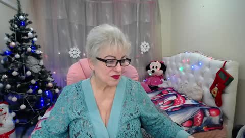 kaylesmoll online show from 01.15.25