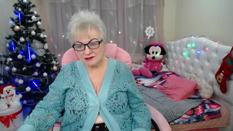 kaylesmoll online show from 01.18.25