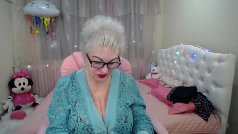 kaylesmoll online show from 01.22.25