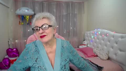 kaylesmoll online show from 01.25.25