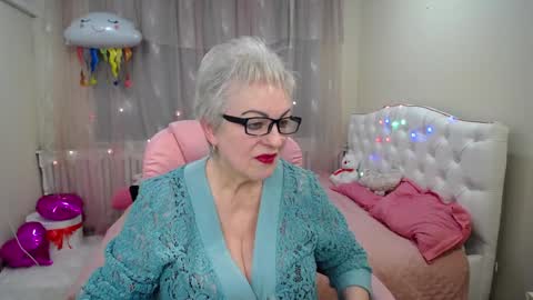 kaylesmoll online show from 01.29.25