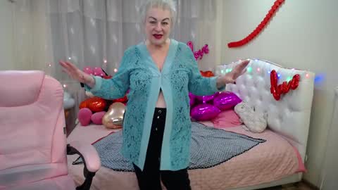 kaylesmoll online show from 02.02.25