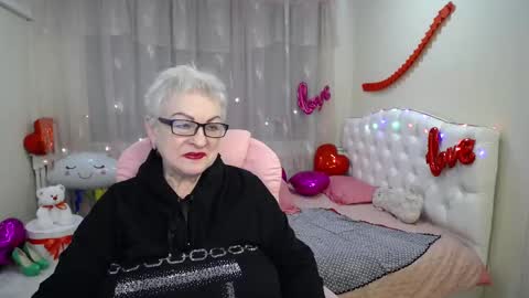 kaylesmoll online show from 02.12.25