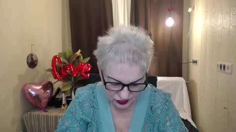 kaylesmoll online show from 02.15.25