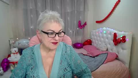 kaylesmoll online show from 02.26.25