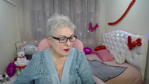 kaylesmoll online show from 03.05.25