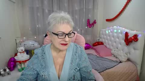 kaylesmoll online show from 03.05.25