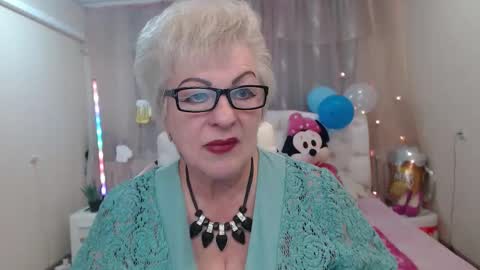 kaylesmoll online show from 09.17.25