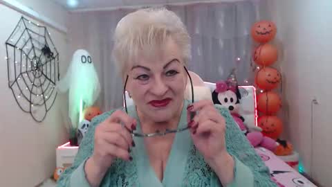 kaylesmoll online show from 10.11.25