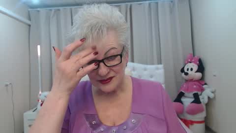 kaylesmoll online show from 03.24.26