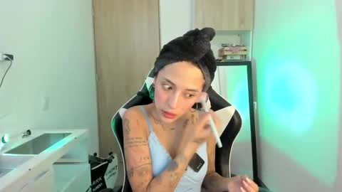 kaylie online show from 04.08.26