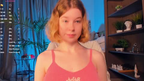 Snapshot of kaylisse chatting on 09.12.25 Hi Im Arina 3 online show from 09.12.25