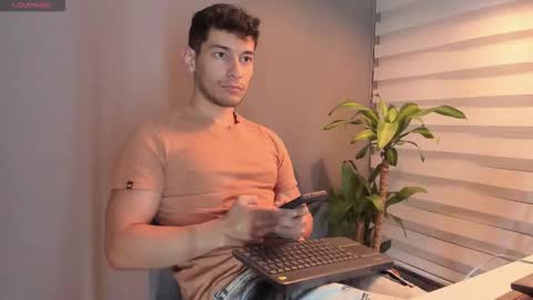 Kayn online show from 12.19.25