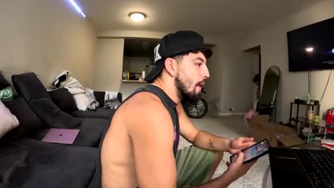 Snapshot of kaythepetiteblonde chatting on 09.25.25 kaythepetiteblonde online show from 09.25.25