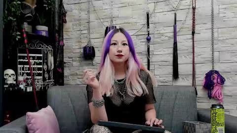 Miss Kazia online show from 11.23.25