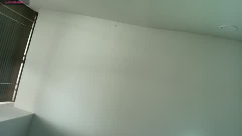 KazzuRoux001 online show from 02.08.25