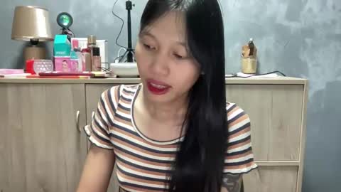 Snapshot of kc_slutmoree chatting on 11.11.25 Its me Cora online show from 11.11.25